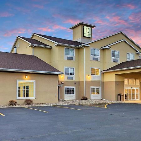 Estherville Hotel&Suites Buitenkant foto