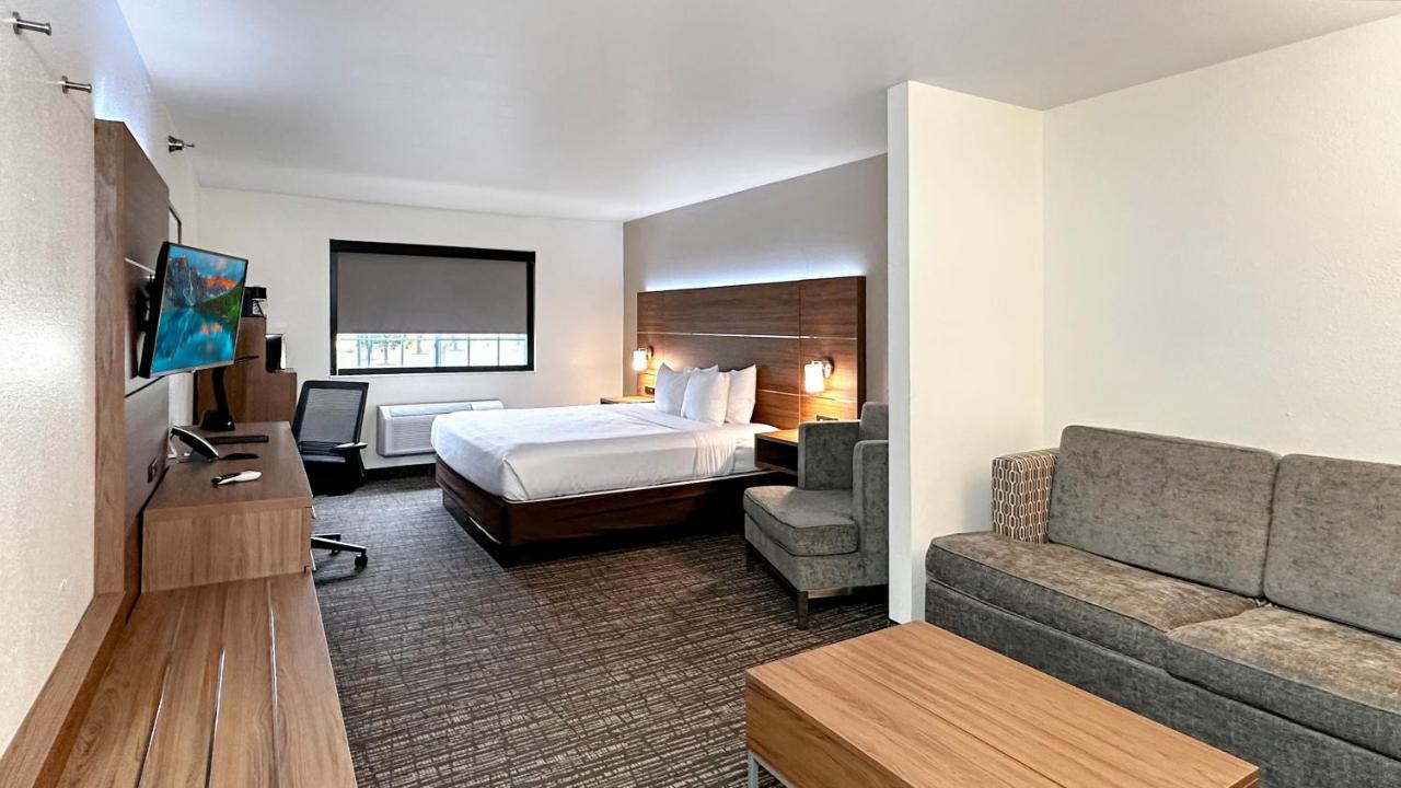 Estherville Hotel&Suites Buitenkant foto