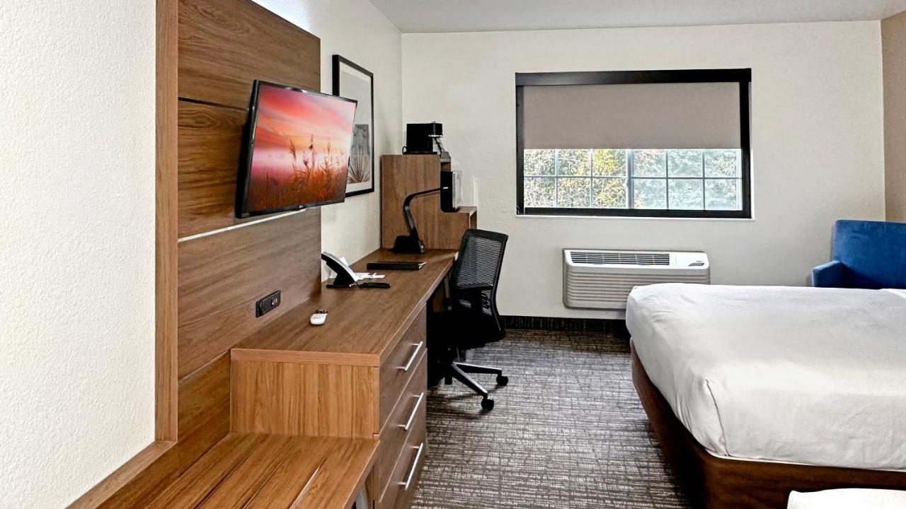 Estherville Hotel&Suites Buitenkant foto