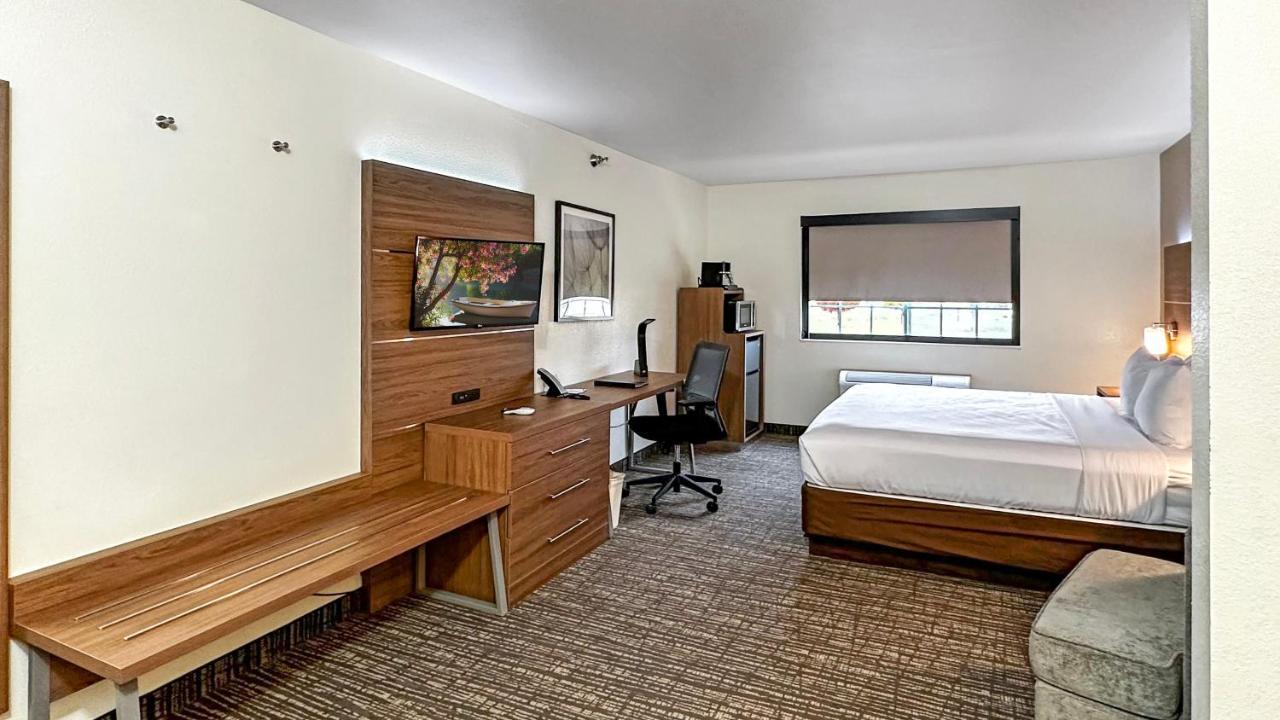 Estherville Hotel&Suites Buitenkant foto