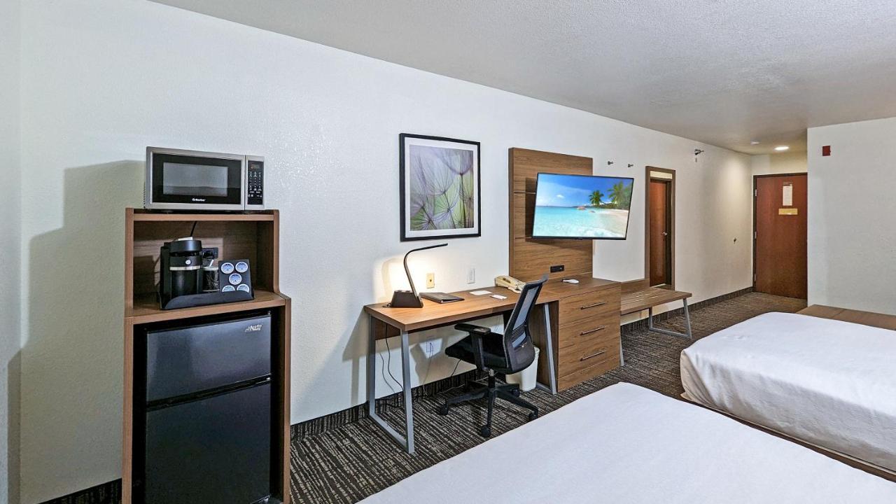 Estherville Hotel&Suites Buitenkant foto