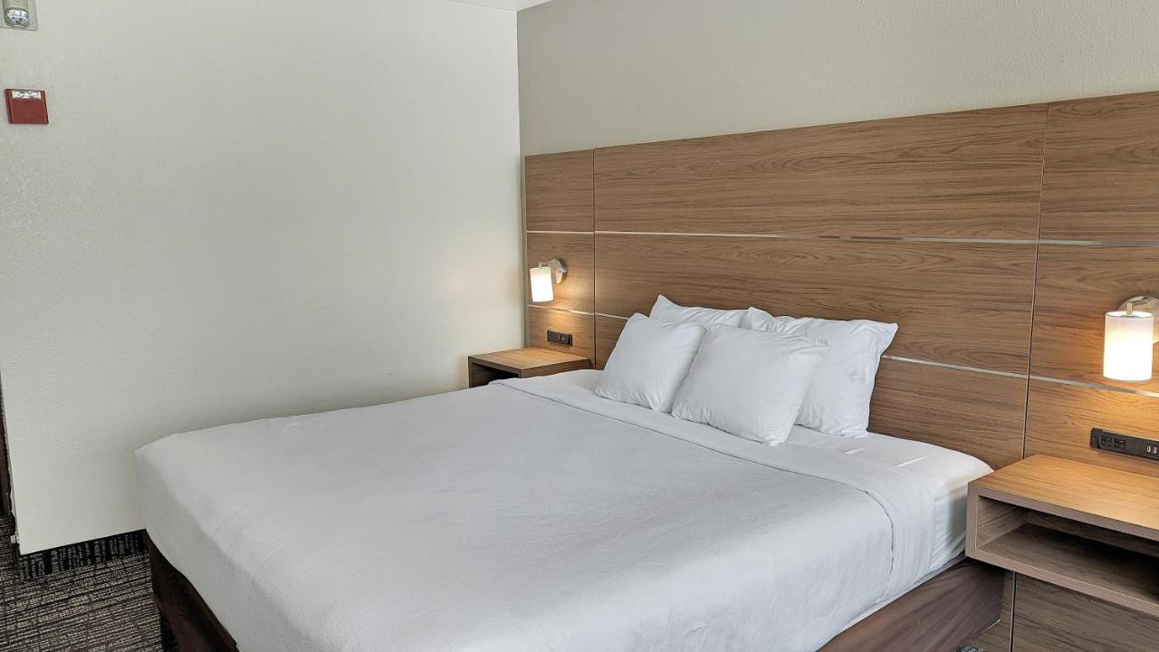 Estherville Hotel&Suites Buitenkant foto