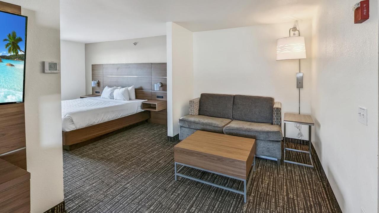 Estherville Hotel&Suites Buitenkant foto