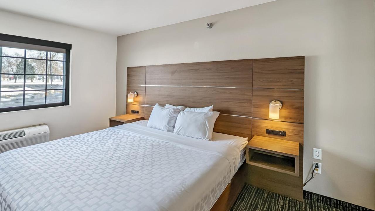 Estherville Hotel&Suites Buitenkant foto